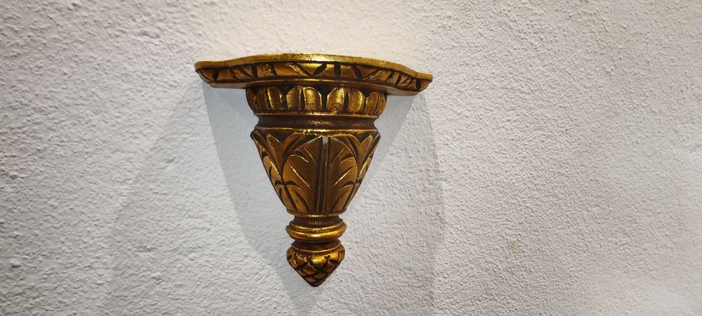 6 pianhas em talha dourada