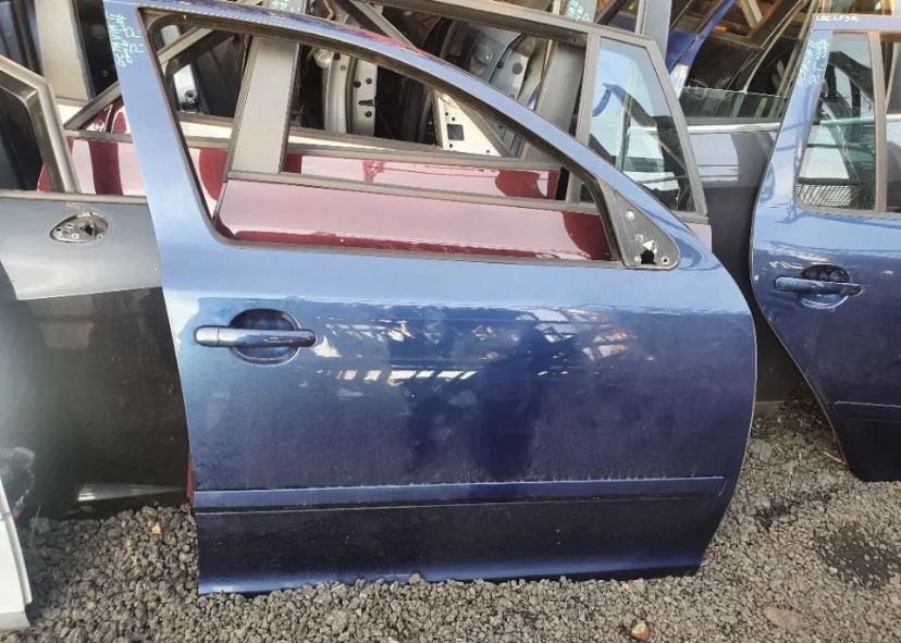 Двері Skoda Octavia A5 Шкода А5 різні кольори