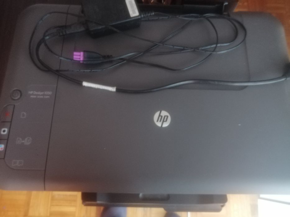 Impressora jato de tinta HP 1050
