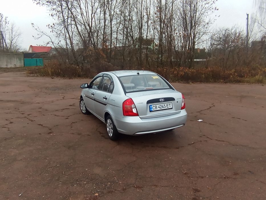Hyundai accent 1,4 бензин