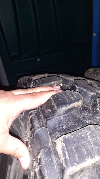 Jantes e pneus furacão UMM,vitara,samurai