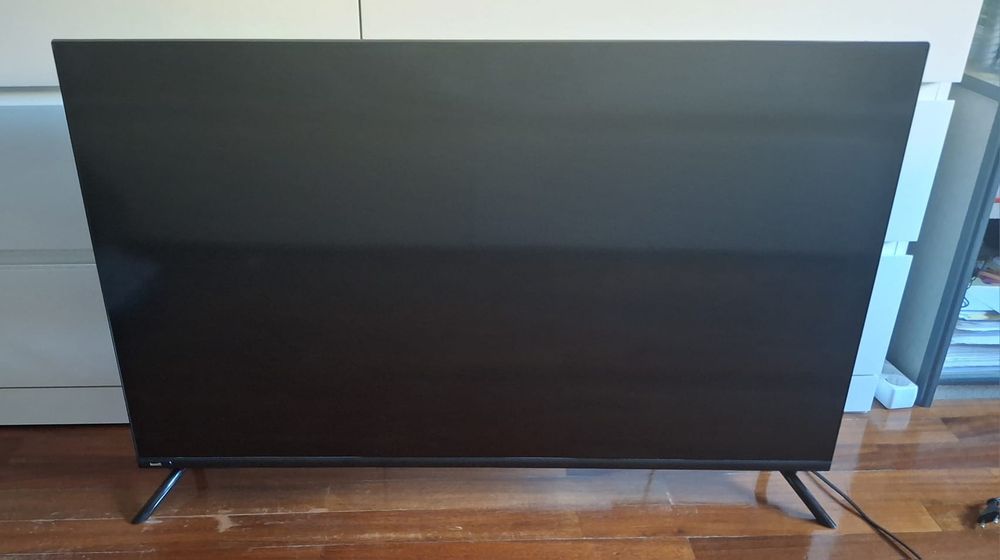 Vendo Tv kunft em perfeito estado 43 polegadas