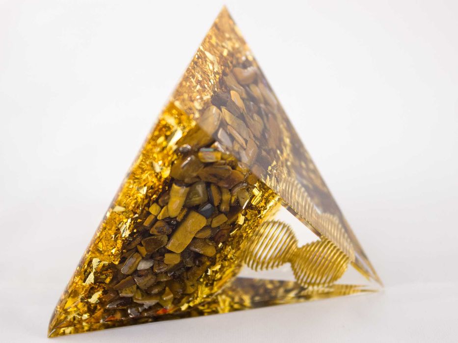 Piękna Piramidka Orgonit Tygrysie Oko Miedź Energia Finanse 6 cm