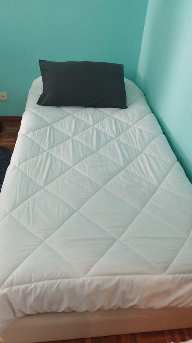 Cama com compartimento