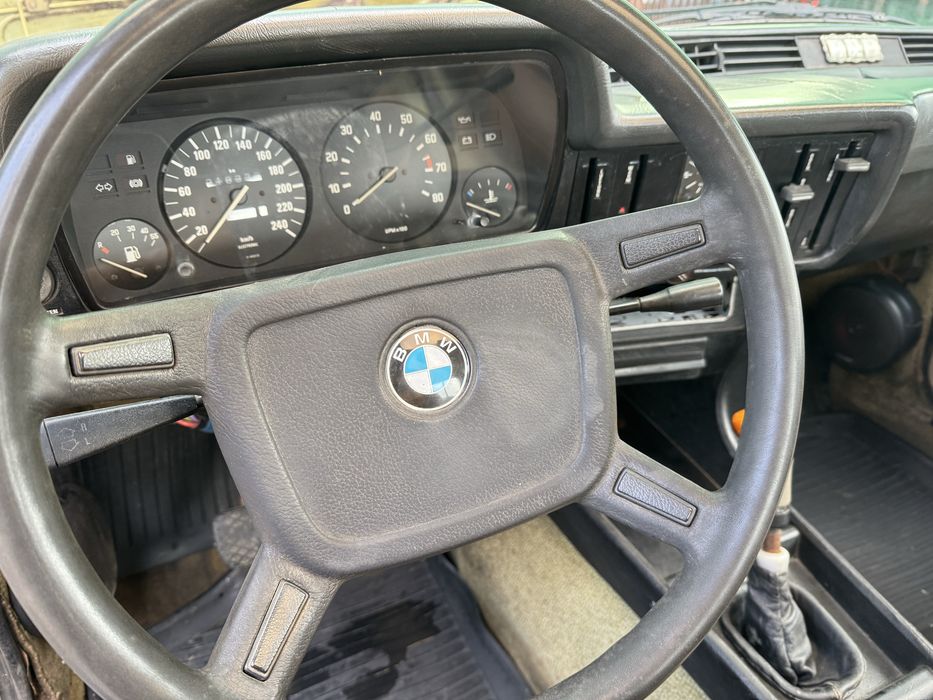 Продам BMW 3    E21  1977 рік