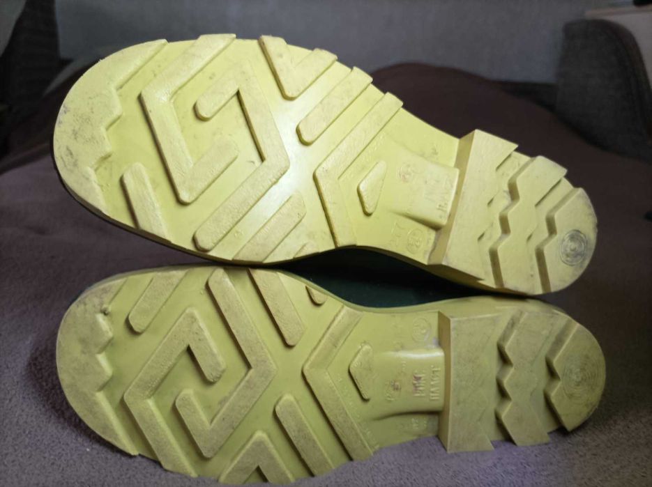 Сапоги резиновые , б/у