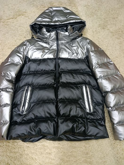 .Новый пуховик Emporio Armani