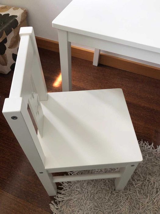 Mesa e cadeira criança IKEA