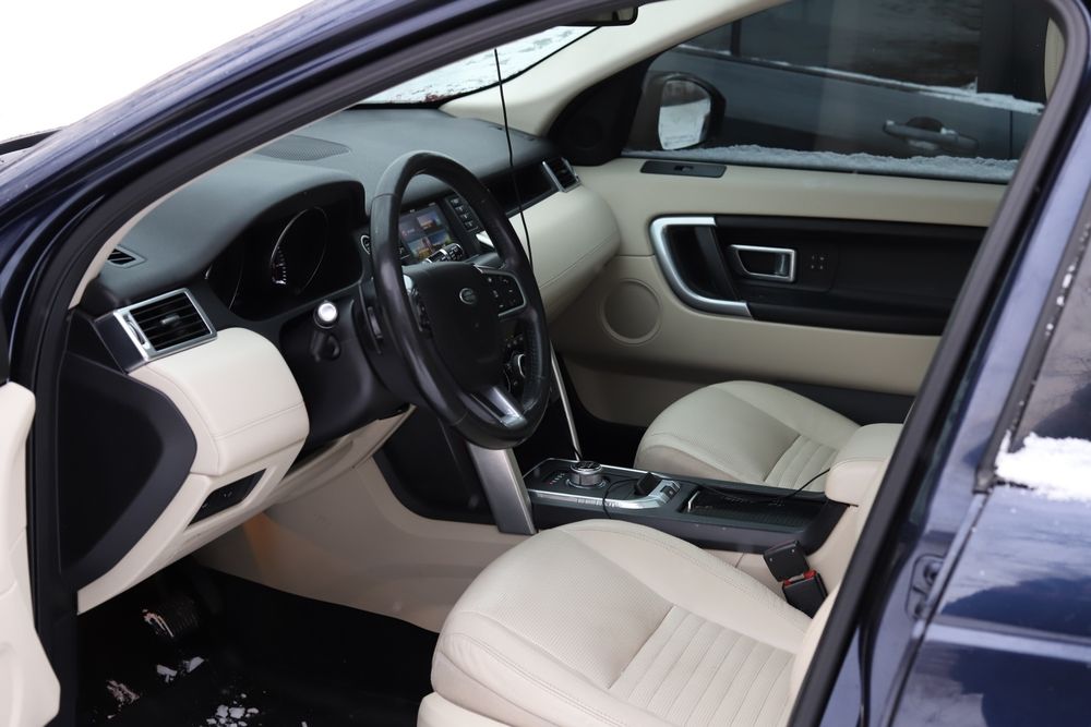 Land rover discovery sport 2016