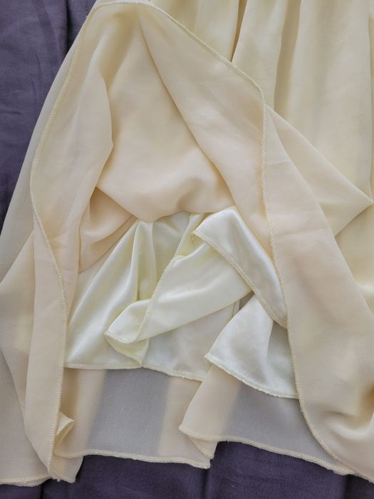 Vestido casual amarelo