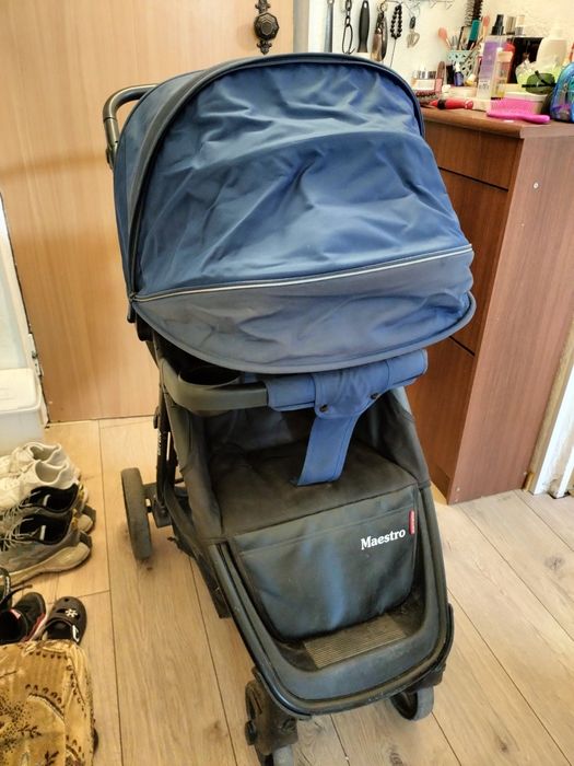 Коляска прогулочная