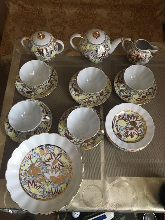 Чайный сервиз золотые ромашки  лфз .