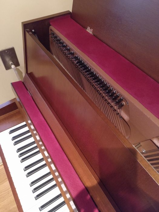 Afinação de pianos acústicos