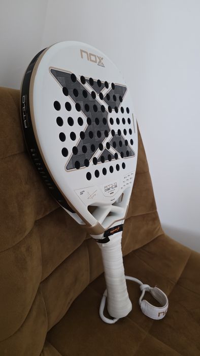Raquete de Padel NOX AT10 Genius Agustín Tapia 2026 – Excelente Estado