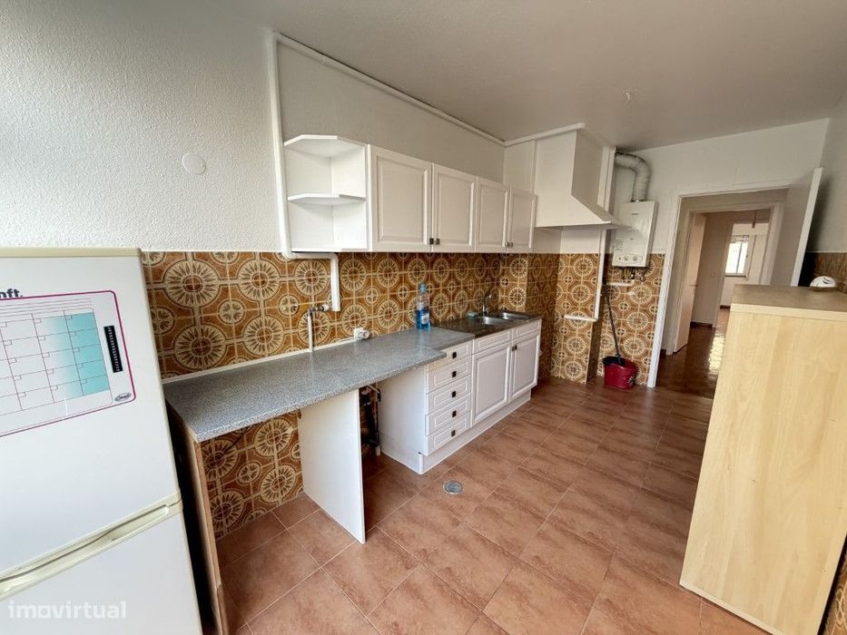 Apartamento T2 Arrendamento Amadora