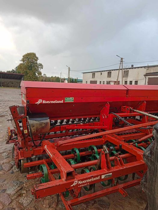 Agregat uprawowo siewny KVERNELAND APOLLO DR.4