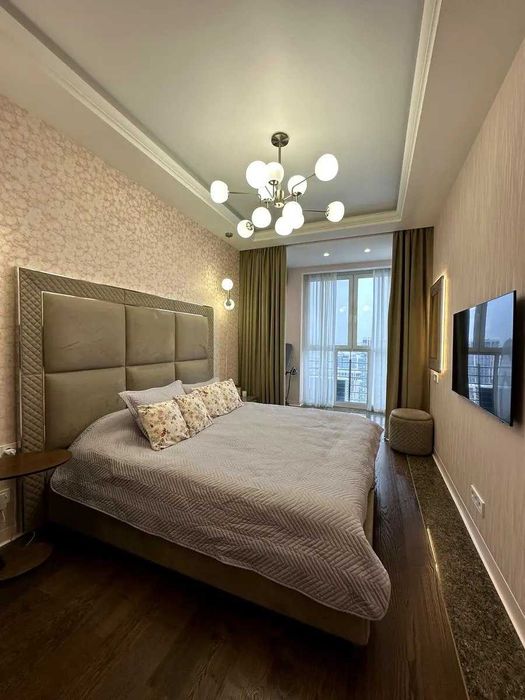 ЖК Французький квартал 1, Квартира 50 м2, метро Палац Україна, вул. Саперне Поле, Печерськ