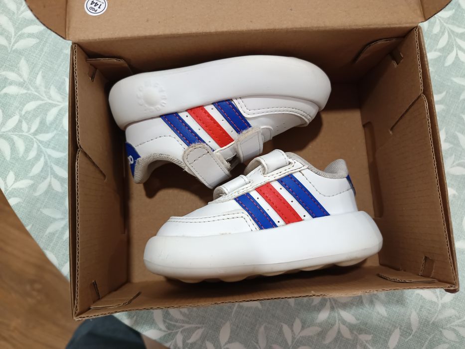 Adidas Bubble Comfy 19