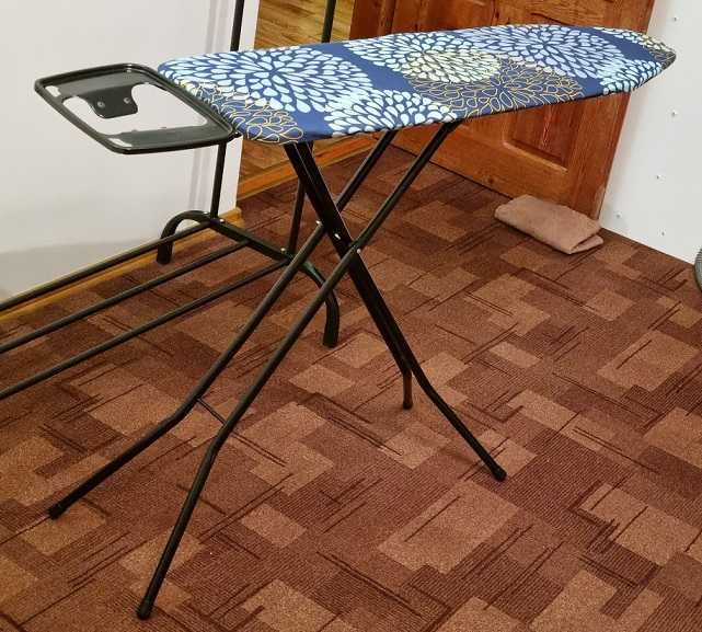 Nowa deska do prasowania - do prasowania tradycyjnego jak i parowego.