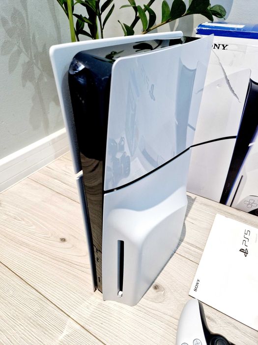 Ps5 Slim 1TB Gra  GW.Stan Idealny  Komplet PlayStation5