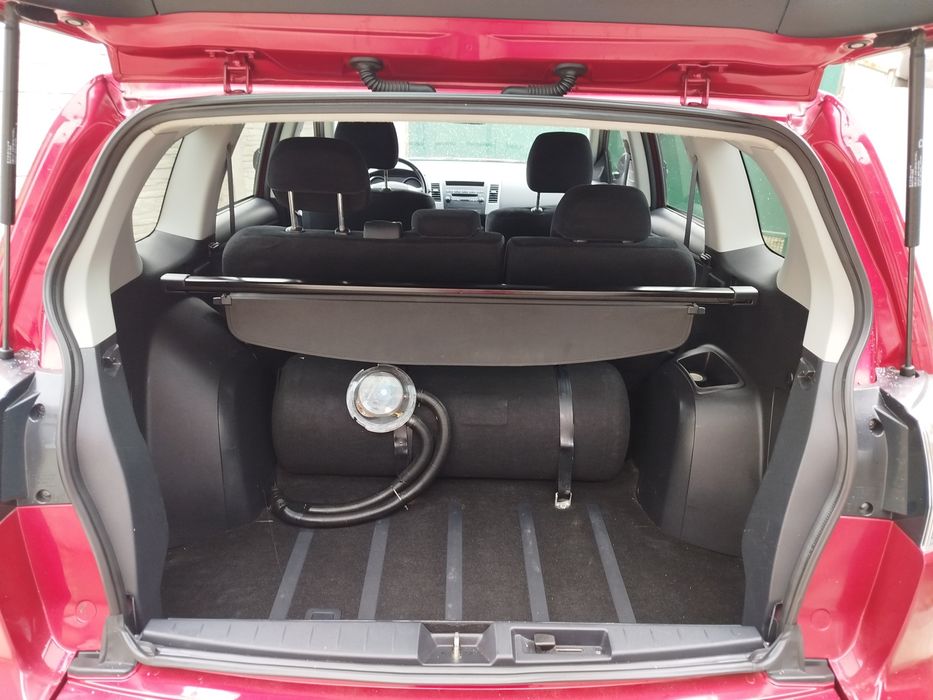 Mitsubishi Outlander XL 2012