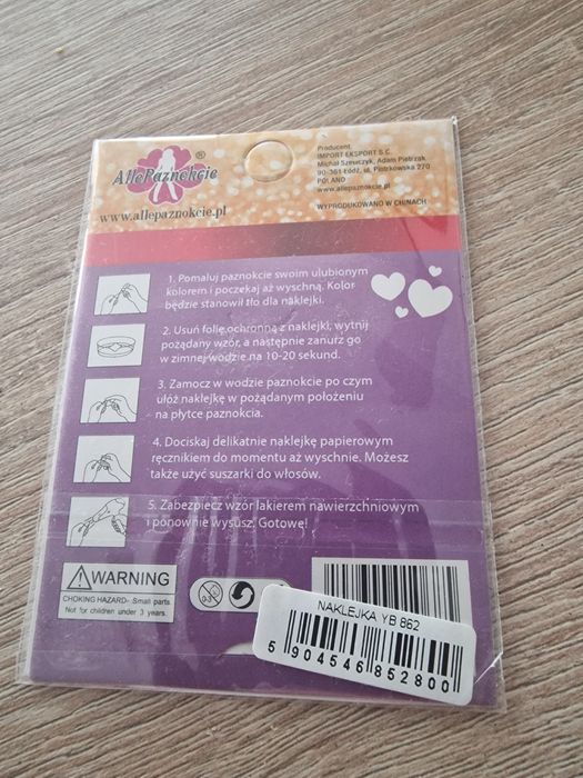 Wodne naklejki na paznokcie