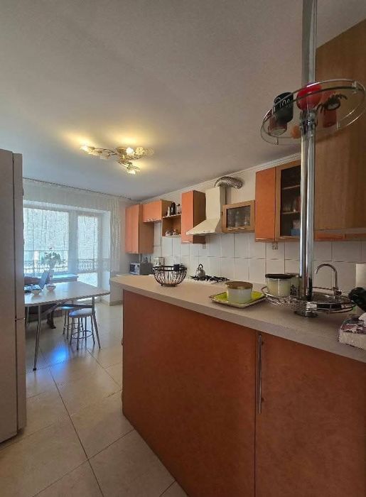 Продаж 3 кім квартири в Центрі