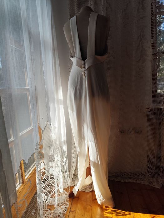 Lady pipa koktajlowa ślubna minimalizm