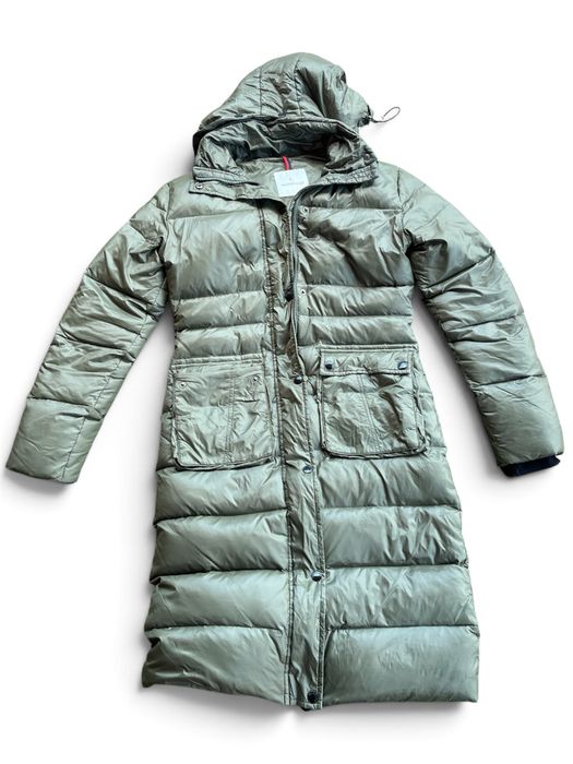 Зимовий жіночий пуховик Moncler XS