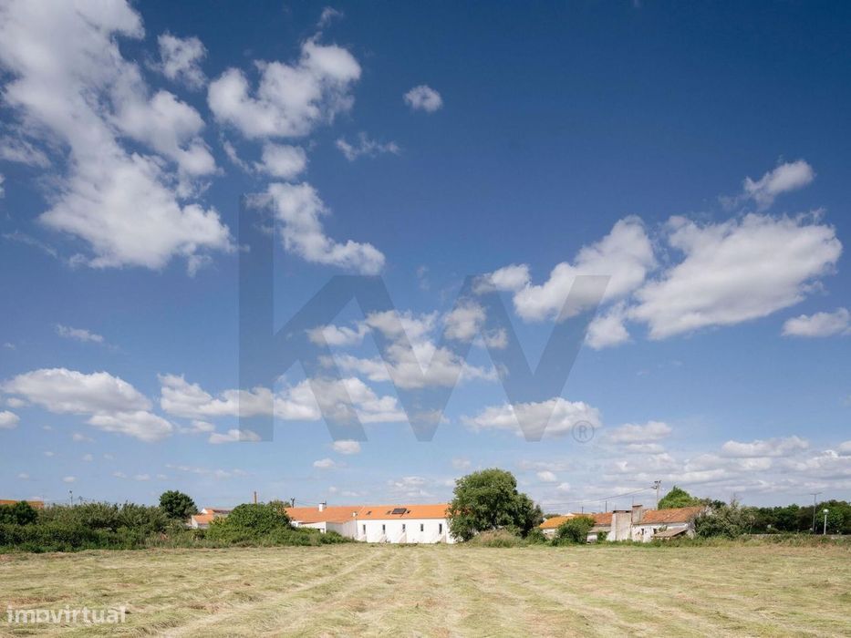 Propriedade da Fonte — Moradia T3+1 e 2 Moradias T0+1 Remodeladas | Te