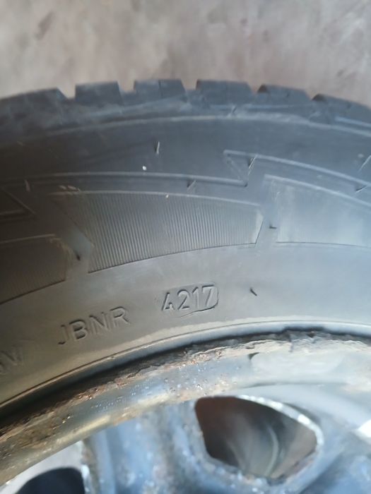 Koła opony zimowe 215/65/16 dacia duster goodyear