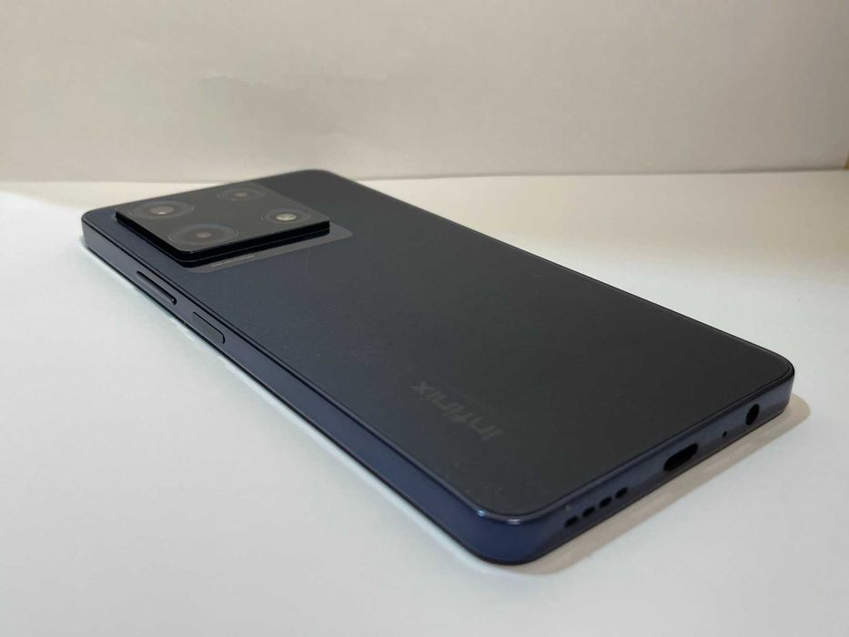 Infinix Note 30 Pro NFC (X678B) 8/256GB Magic Black