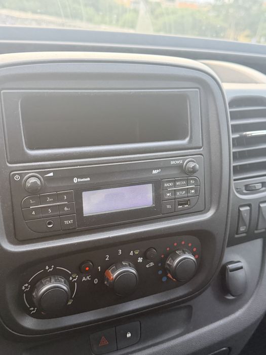 Rensult trafic 1.6 dci