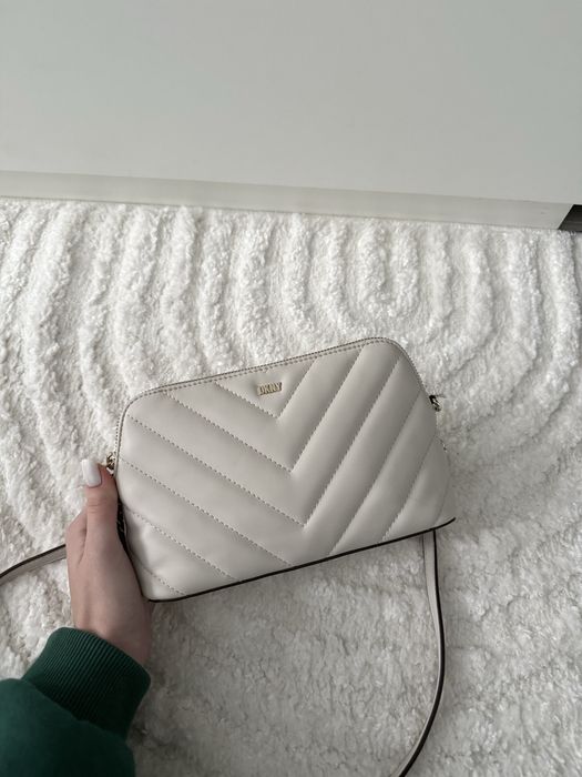 Сумочка від DKNY