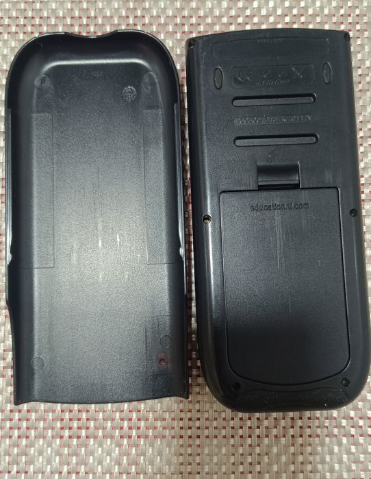 Calculadora TEXAS  TI 84 PLUS