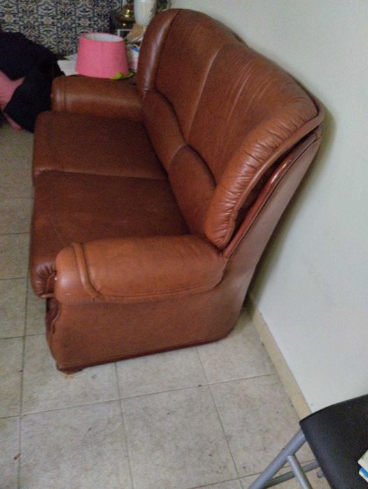 Sofás em Cabedal: 65 € NEGOCIÁVEL