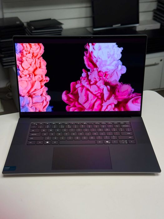 Dell Precision 5690 Ultra 7-165H 16GB 1TB SDD RTX 3500 ADA, 4k+ DOTYK!