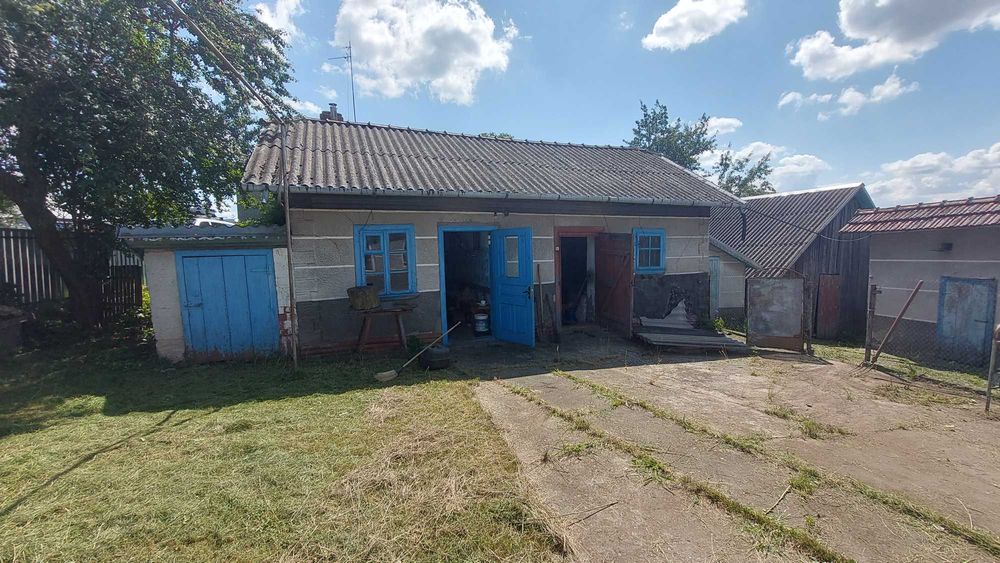 Пропонуємо до продажу будинок у затишному селі Борівці на вулиці Шевченка 6.