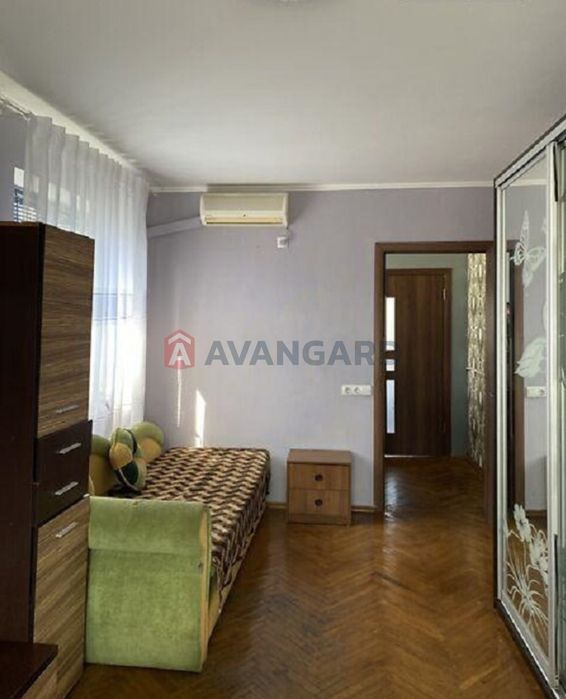 Продаж 3-кімнатної квартири в центрі Вишневого!