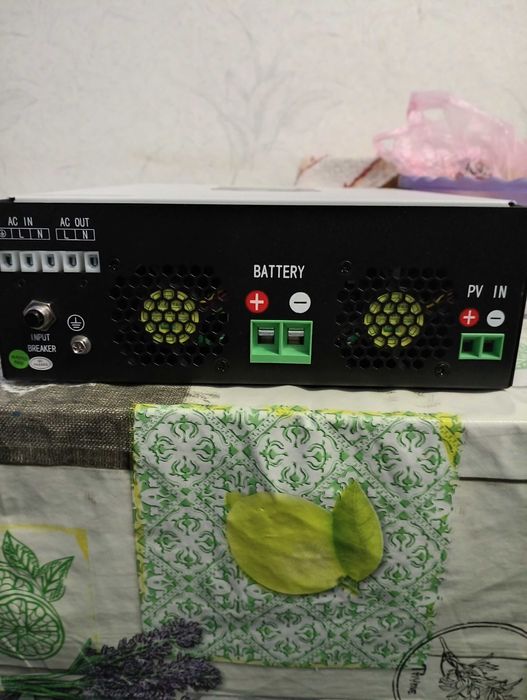 В наявності! Автономні гібридні Інвертора EAsun 2.4-3.6KW