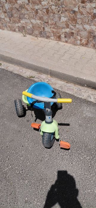 Triciclo de criança