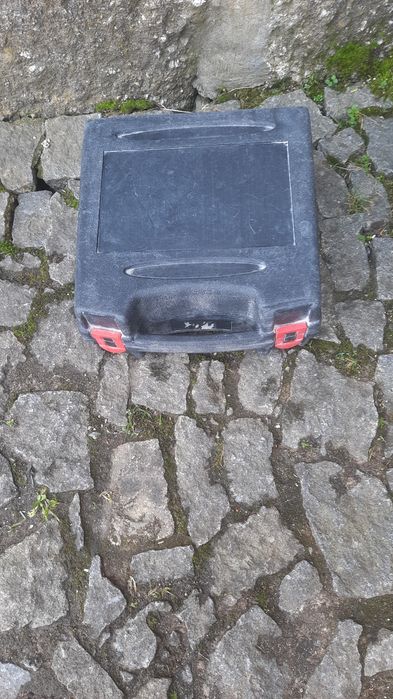 Laiseres em bom estado. Para construção civil
