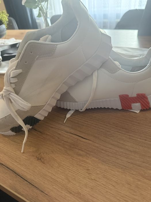 Buty hermes biale