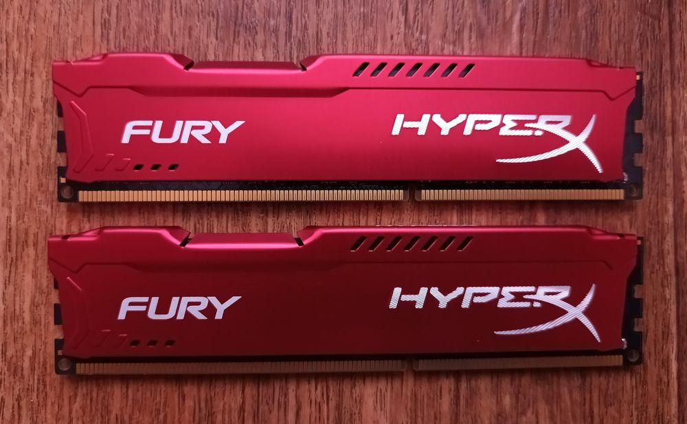 Игровая топовая оперативная память 16GB DDR3 1886Mhz Kingston HyperX