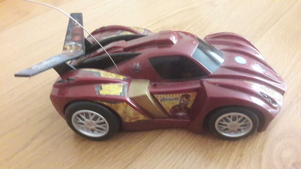 Carro Telecomandado IronMan - Marvel (da Majorette)