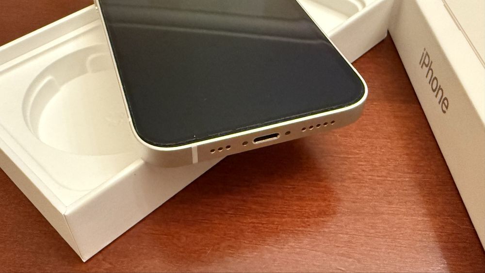 iPhone 13 128 GB biały wygląd 9,5/10