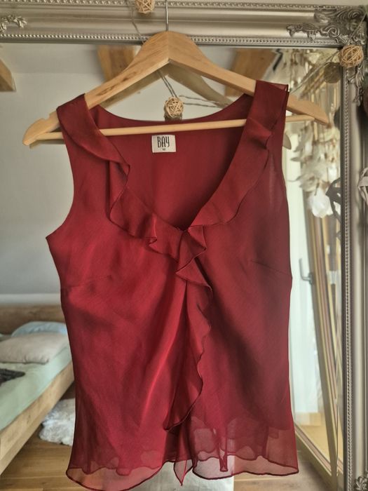 BAY , elegancki top, bluzka  z falbankami, kolor czerwony,  r.38