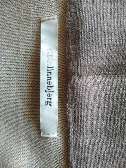 Sabin Linnebjerg Duński elegancki długi kardigan, 50% Merino, Rozmiar