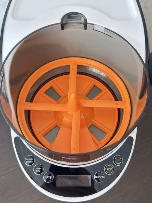Машина для приготування дитячої суміші Baby Brezza Formula Pro Advanced