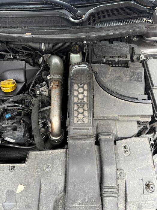 Renault Talisman під відновлення